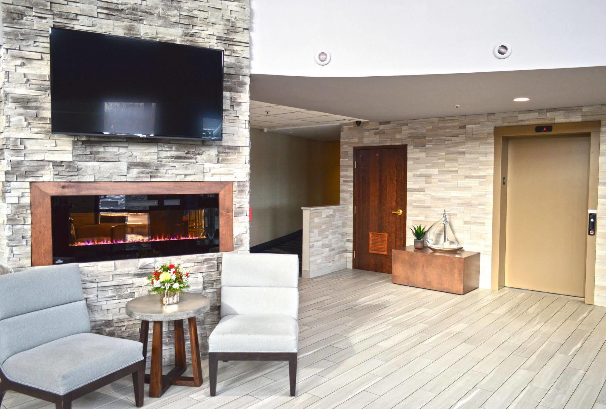 Holiday Inn & Suites Syracuse Airport - Liverpool By Ihg Esterno foto