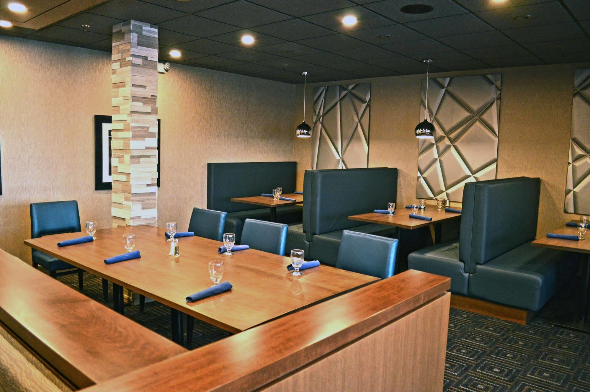 Holiday Inn & Suites Syracuse Airport - Liverpool By Ihg Esterno foto
